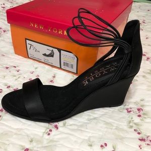 New York Transit Wedge Shoe Open Toe Sandal Black